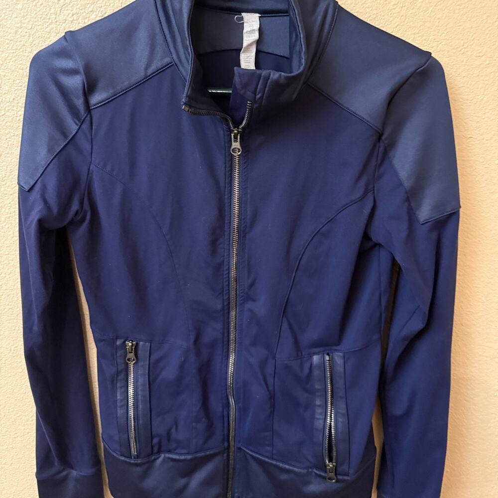 Alo Yoga full zip navy moto track jacket faux leather trim activewear athletic S - Picture 2 of 10